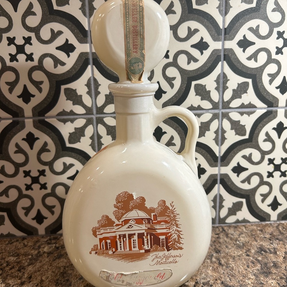 Old fitzgerald monticello decanter